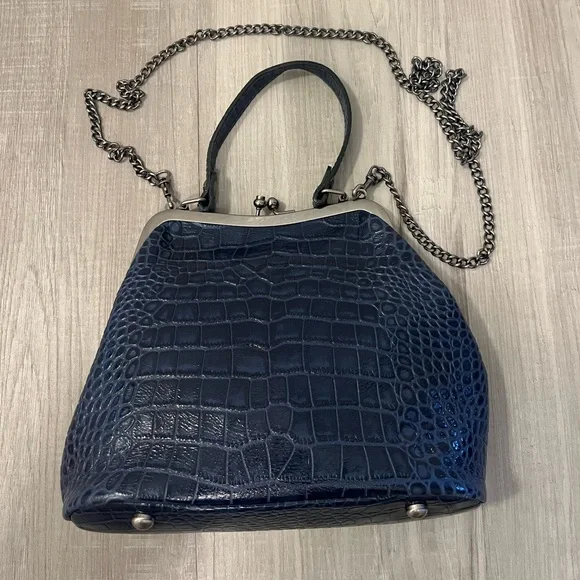 Patricia Nash Laureana Blue Croc
Embossed Purse Frame Chain
Strap - EUC - Picture 1 of 12